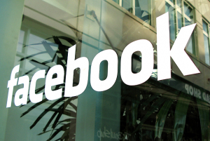 why job seekers are interested in facebook